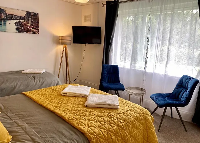 Charde Guest House